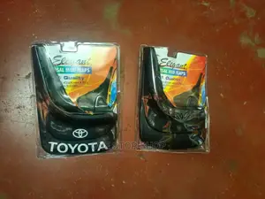 Universal Plain and Branded (Toyota /Nissan) Mudflaps 2/4pcs