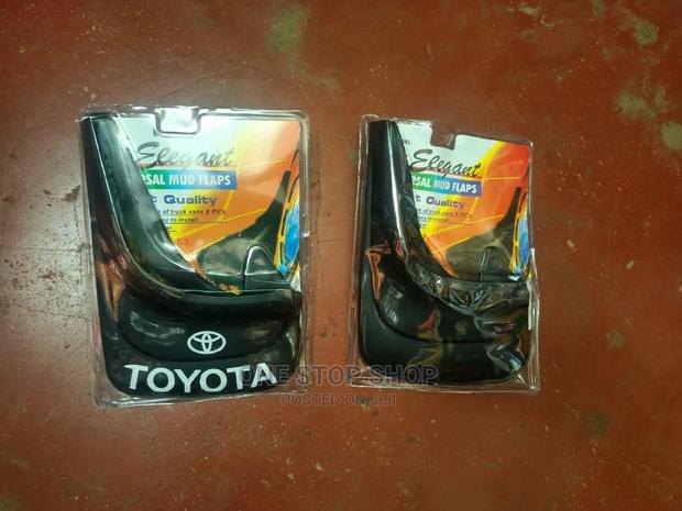 Universal Plain and Branded (Toyota /Nissan) Mudflaps 2/4pcs
