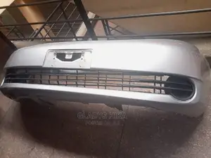 Ex Japan Front Bumper for Isis 2005 on Sale