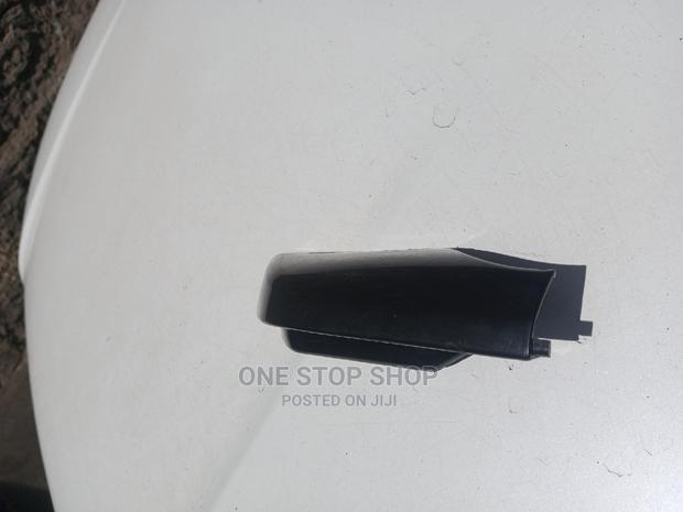 Rear Left Vanguard Rail End Cover - thumbnail 2