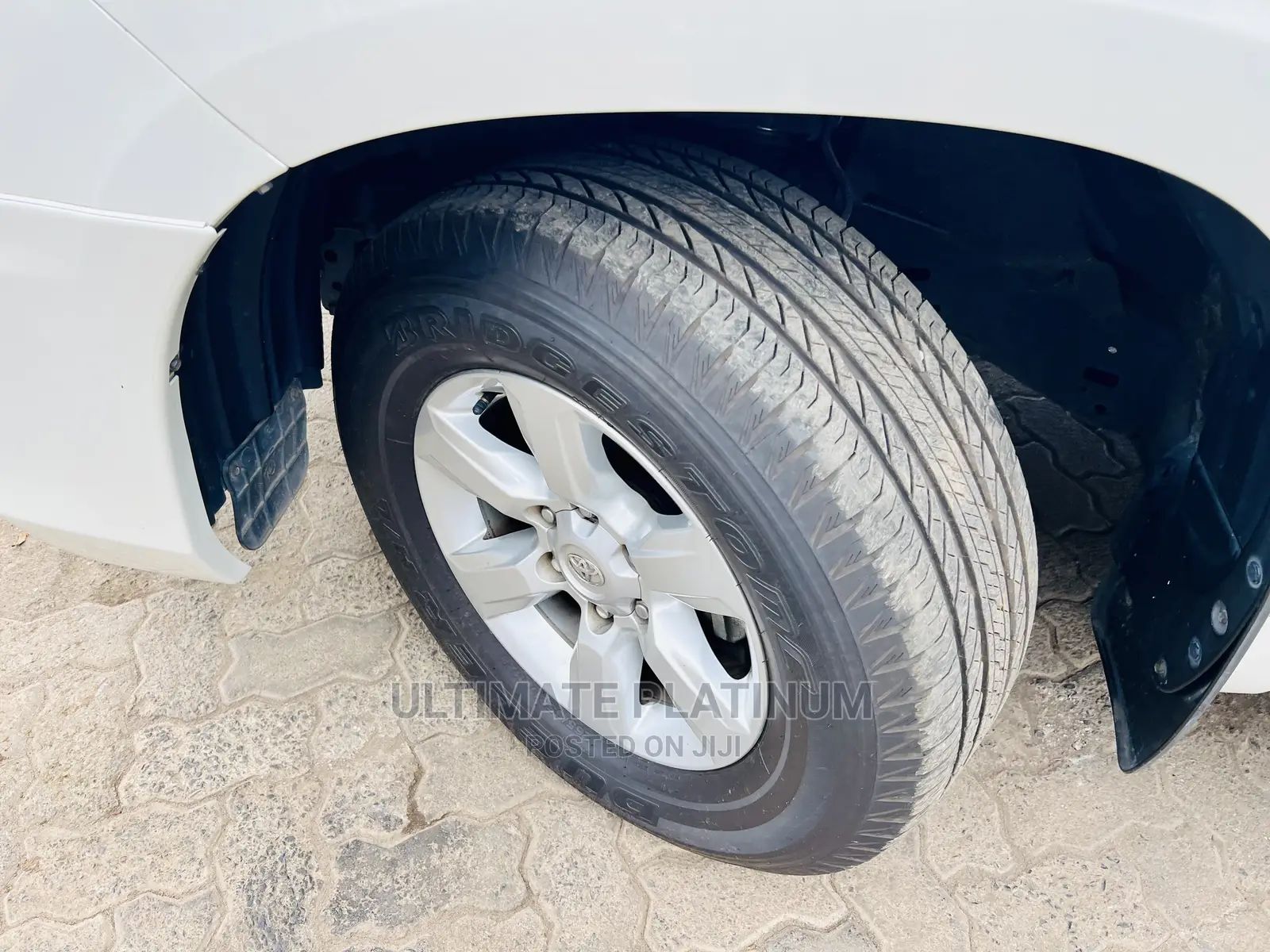 Toyota Land Cruiser Prado 2.7 2017 White