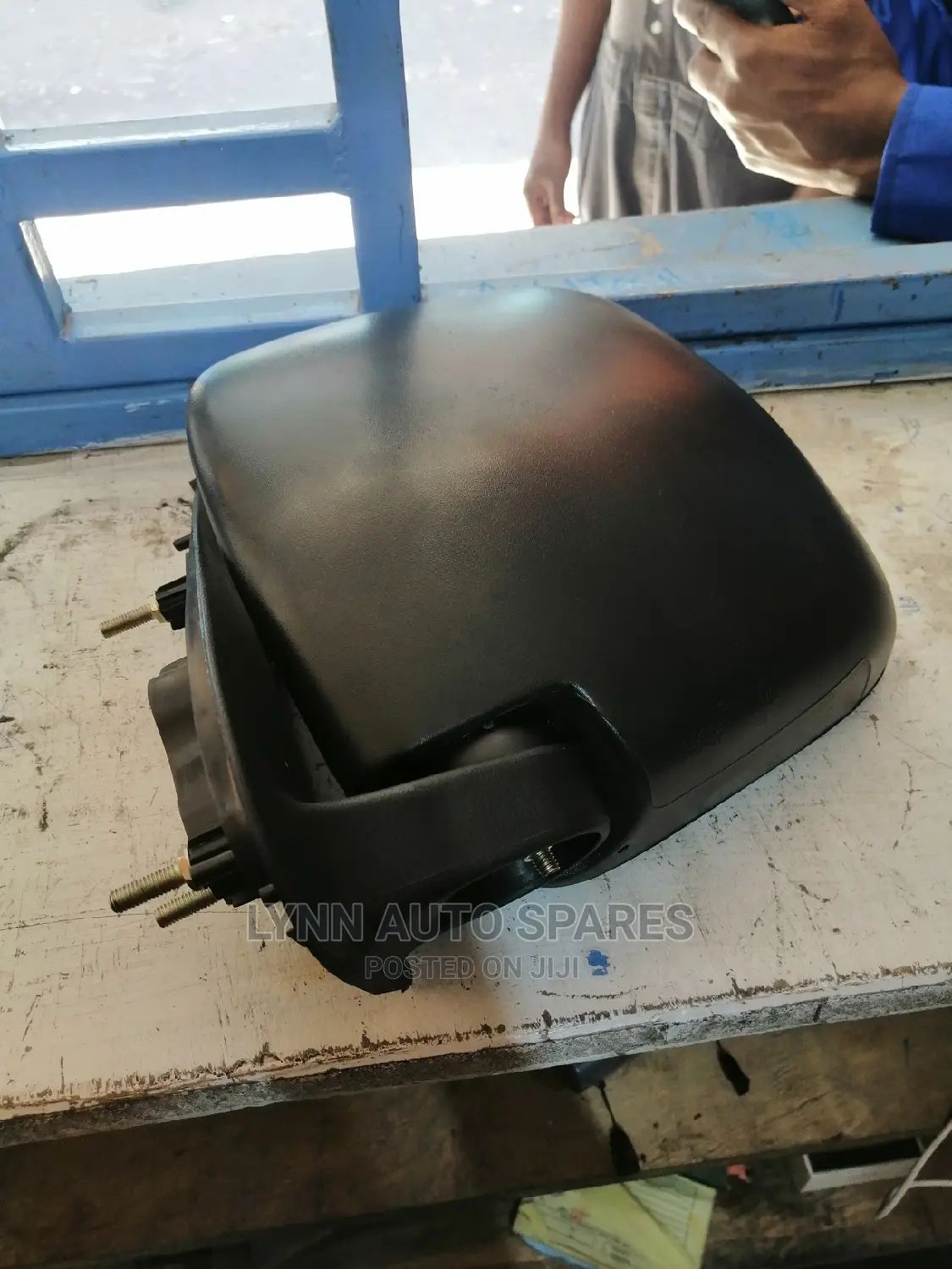 Toyota Hiace Side Mirror Right Side