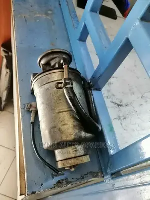 Toyota Shark Handpump