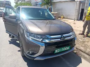 Mitsubishi Outlander ES FWD 2016 Brown