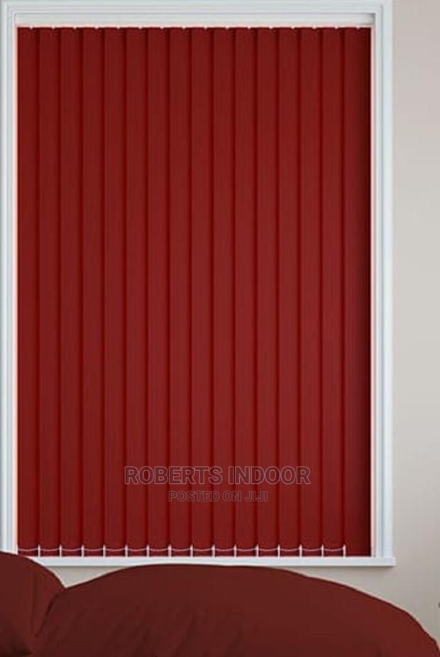 Create a Modern Look for Your Office With Vertical Blinds - thumbnail 2