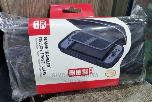 Nintendo Switch Deluxe Travel Case(Black) - main view