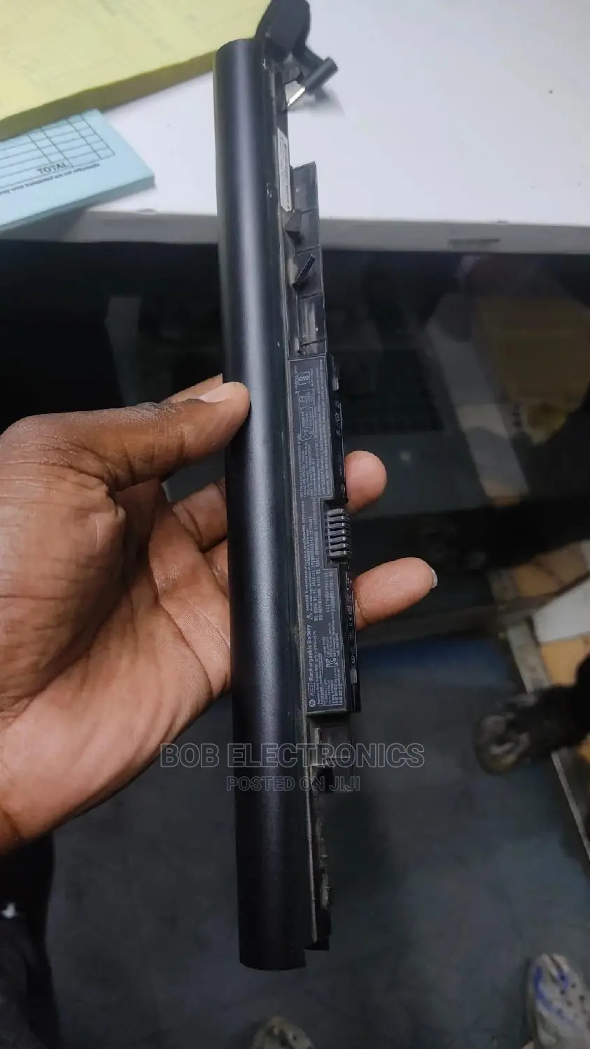 HP Laptops Battrey Available