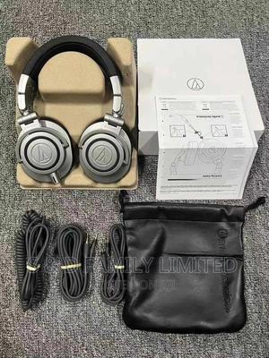 Headphones - main view