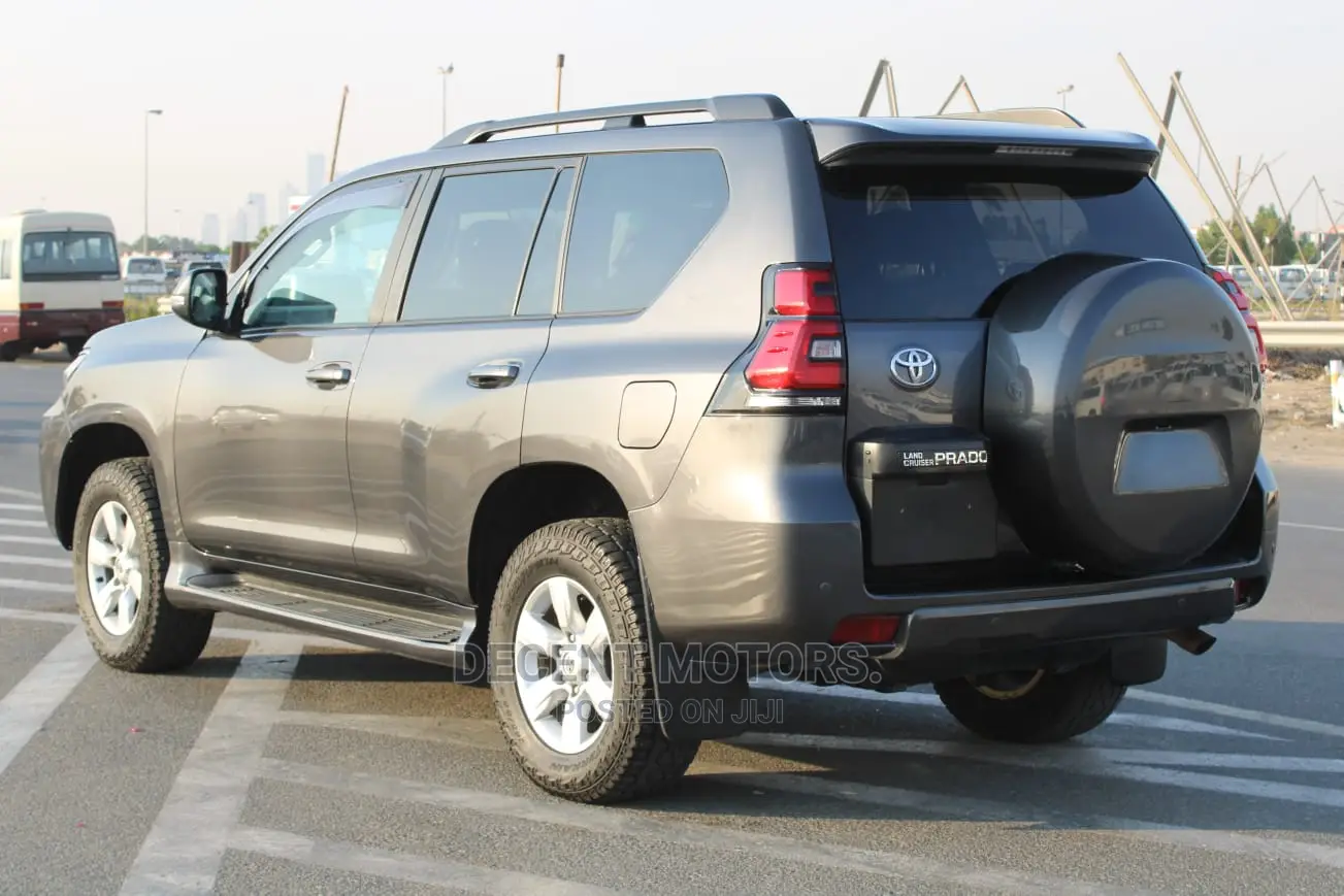 Toyota Land Cruiser Prado 2.8 2017 Brown