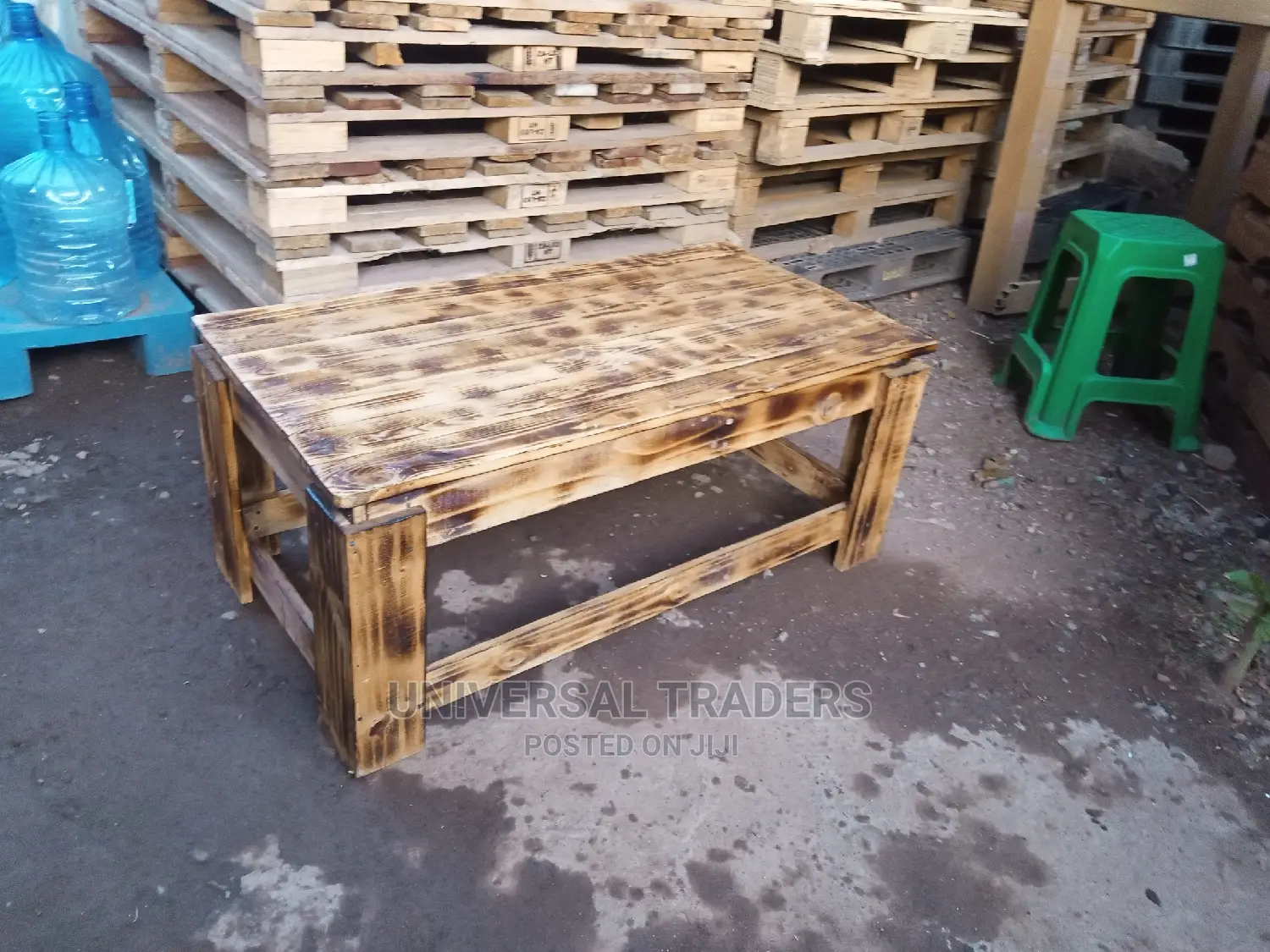 Smoked Out Coffee Pallet Table