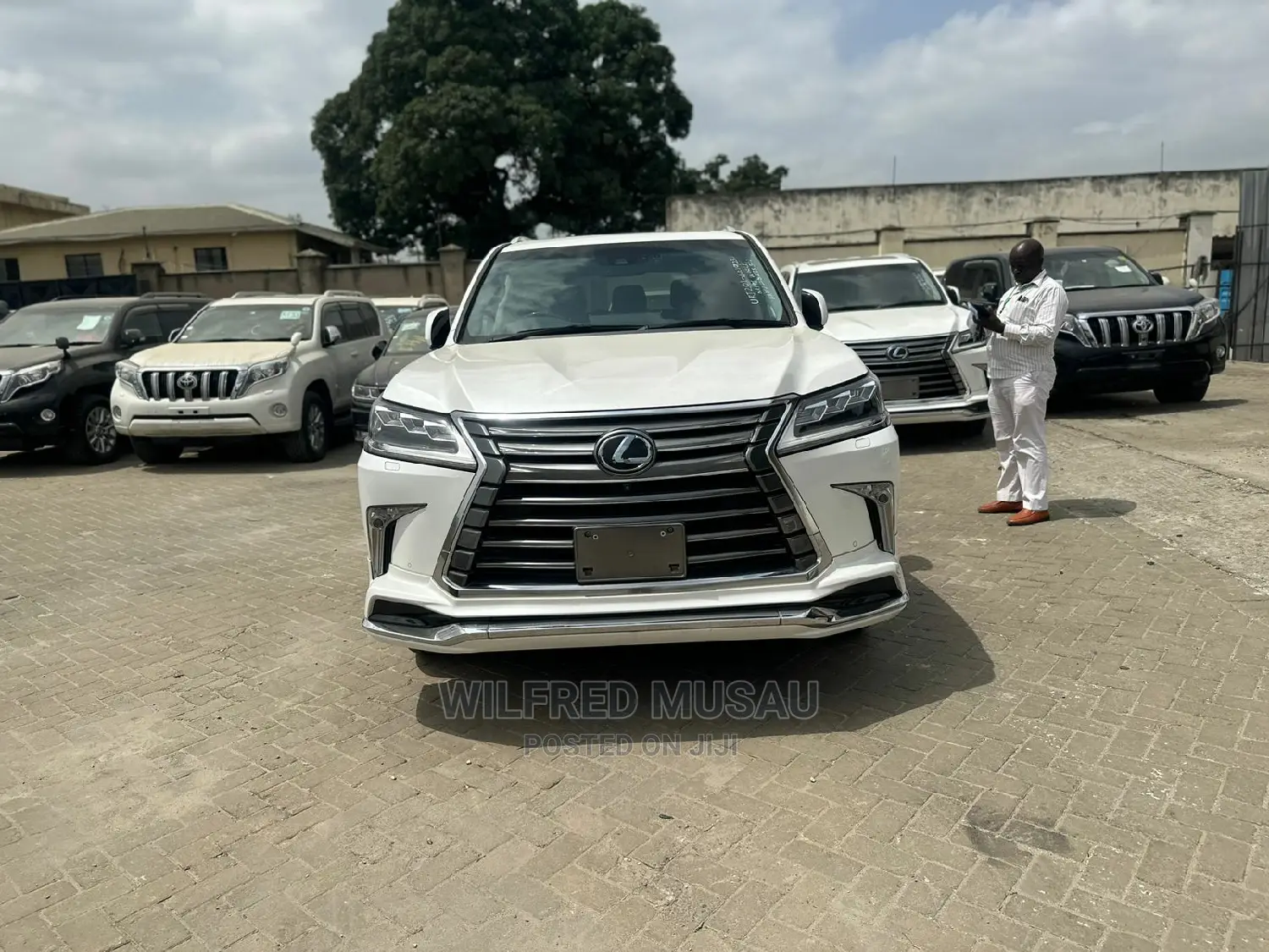 Lexus LX 2016 White