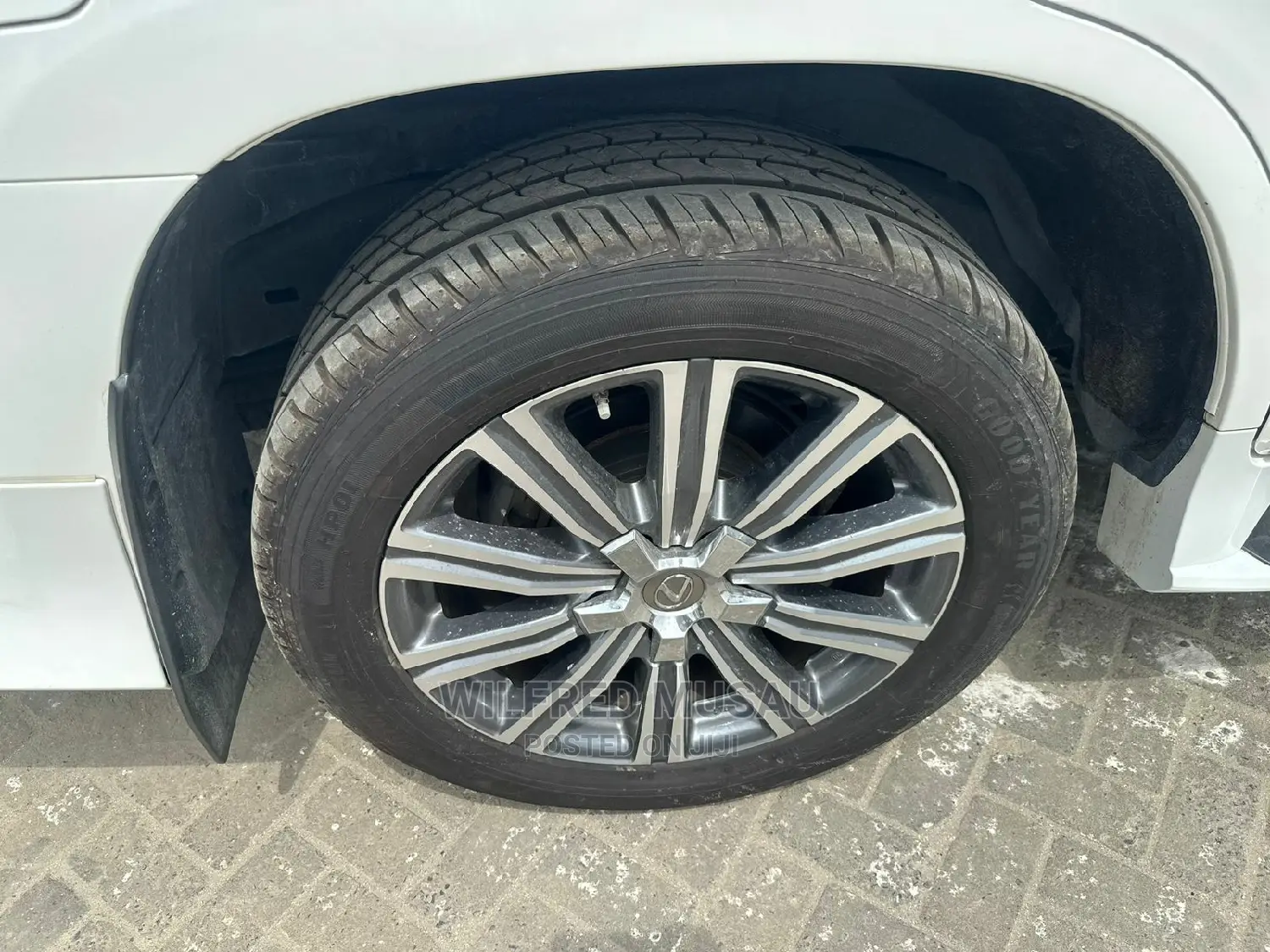 Lexus LX 2016 White