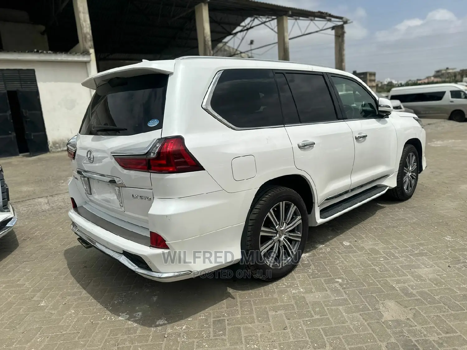 Lexus LX 2016 White