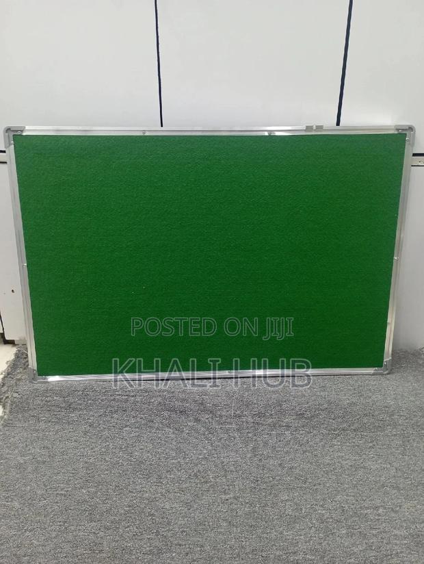 Noticeboard Colour Green. - main view