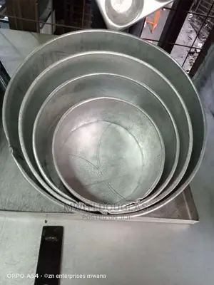 Round Cake Tins