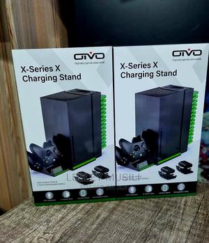 Xbox Series X Charging Stand - thumbnail 2