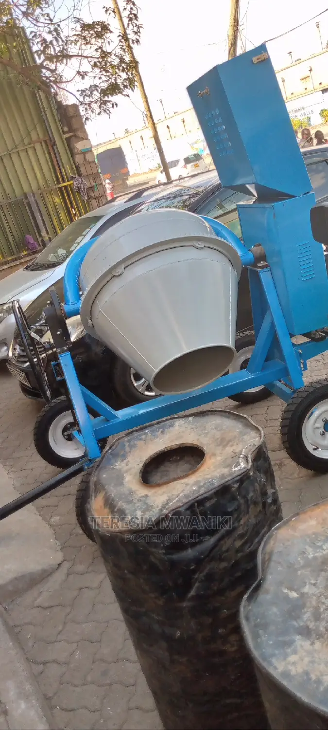 400ltrs Concrete Mixer /Aico