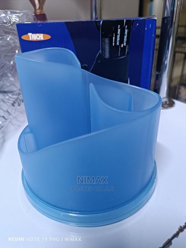 PEN HOLDER With Accessories - thumbnail 3