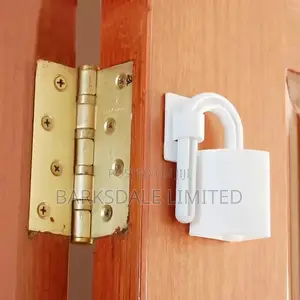 Childproof Anti-Pincher Door Lock Babyproof Finger Protector