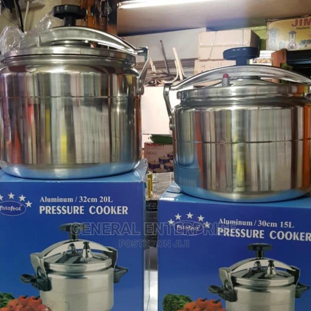 Aluminium Pressure Cooker 11 Ltrs