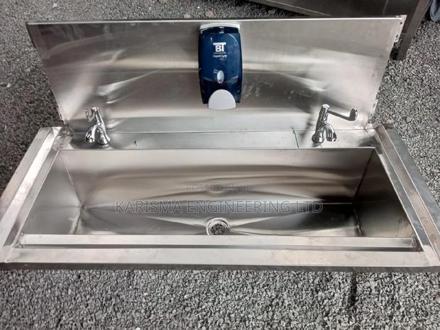 Scrub Sink With Taps and Soap Dispenser - thumbnail 2