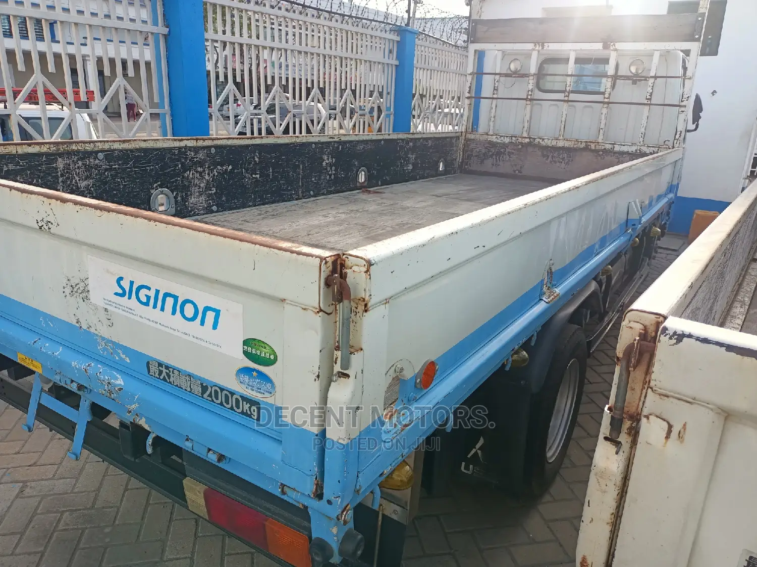 Mitsubishi Canter Longchassis 2015 White