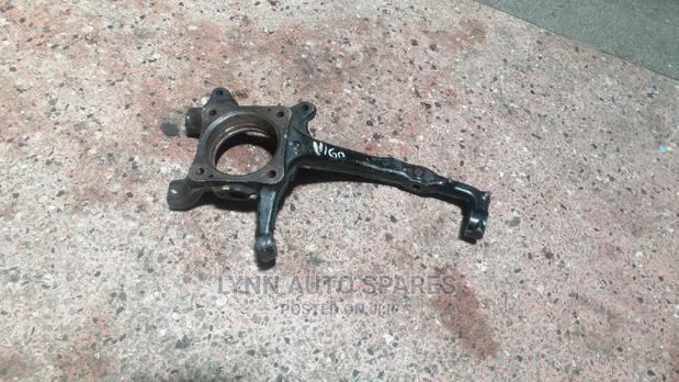 Toyota Hilux Vigo 4wd Knuckle - thumbnail 3