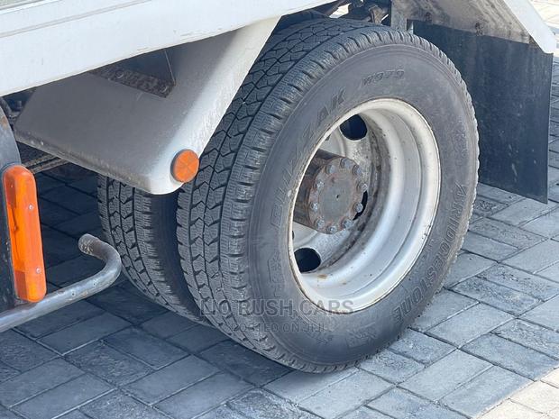 Hino Dutro 2014 White - thumbnail 2