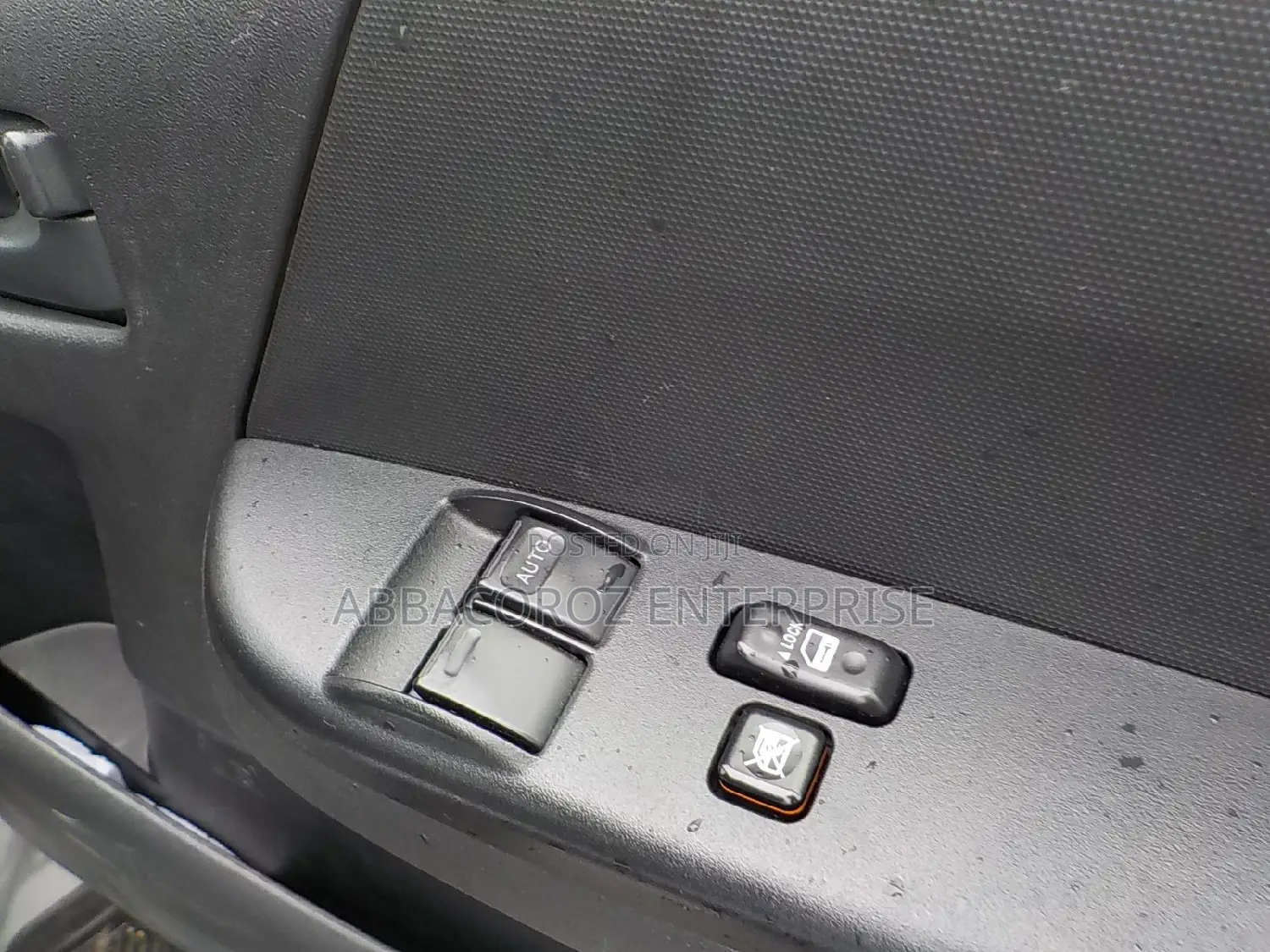 Toyota Grand HiAce 2016 Silver