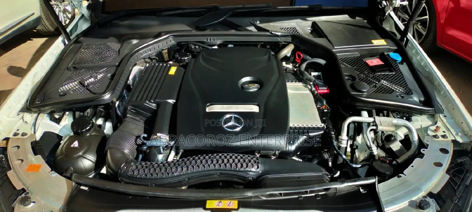 Mercedes-Benz C180 2015 Pearl