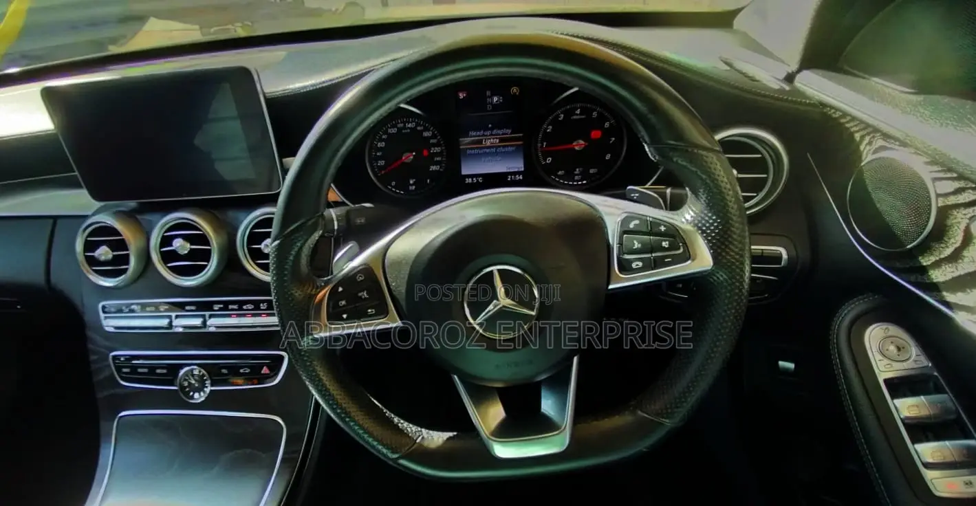 Mercedes-Benz C180 2015 Pearl