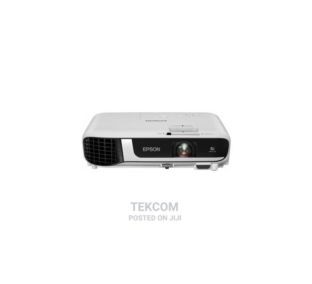 Epson Eb-W51 Wxga Projector 4,000 Lumens