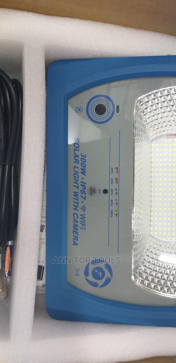 300w IP67 Solar Light With Camera - thumbnail 3