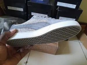 Puma Sneekers