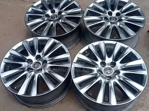 Toyota Harrier 18 Inch Rims Set