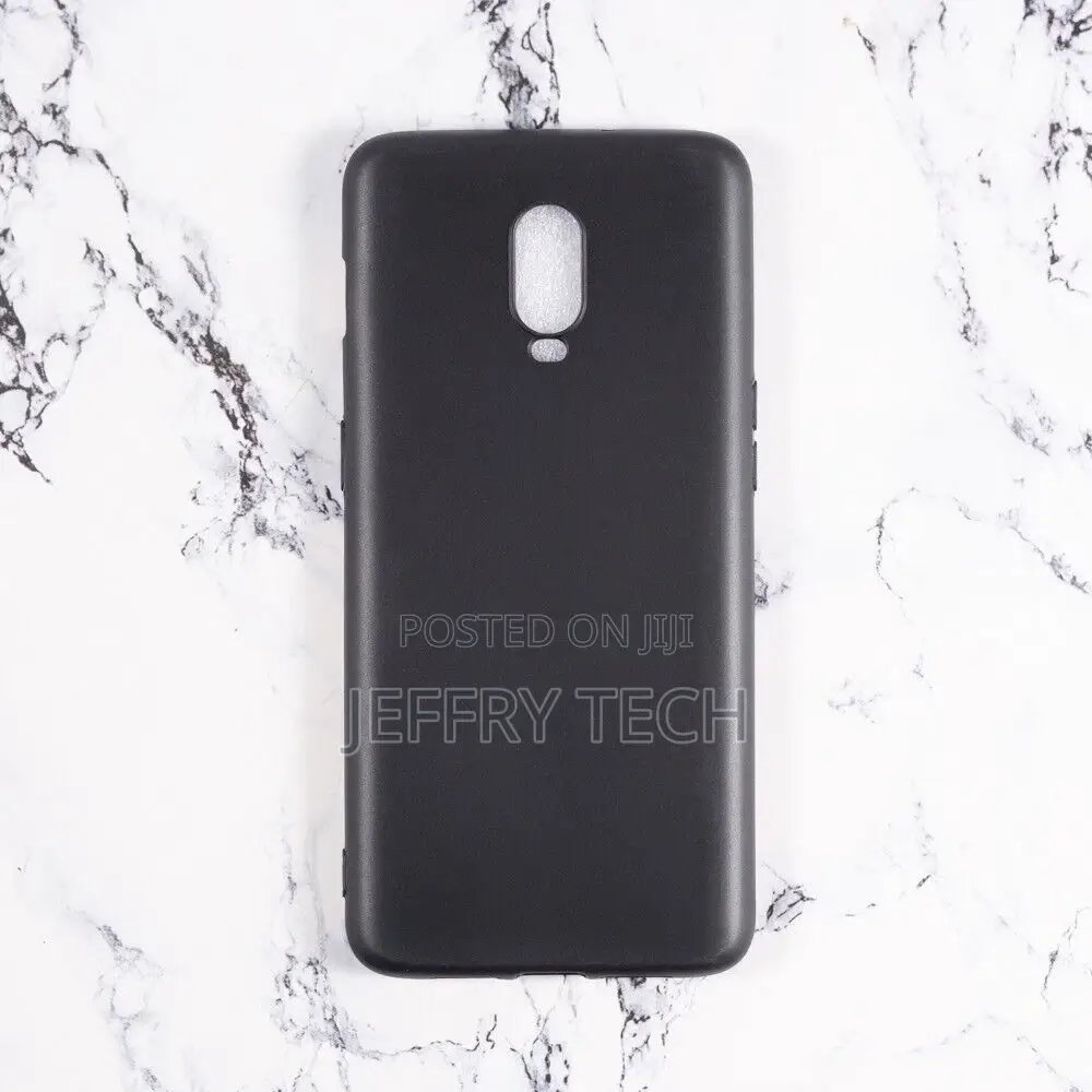 ONEPLUS 6T Black Silicone Case - TPU Cover
