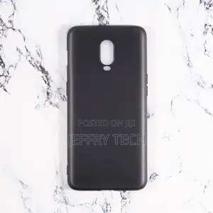 ONEPLUS 6T Black Silicone Case - TPU Cover
