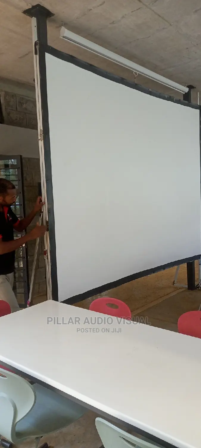 Big Projectors Screen for Hire