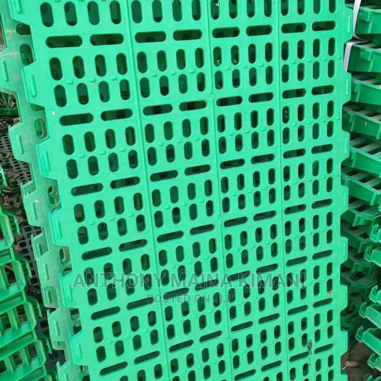 Plastic Slat Floor