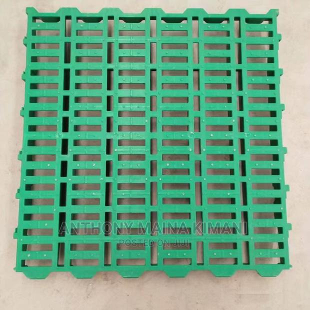 Plastic Slat Floor - thumbnail 8
