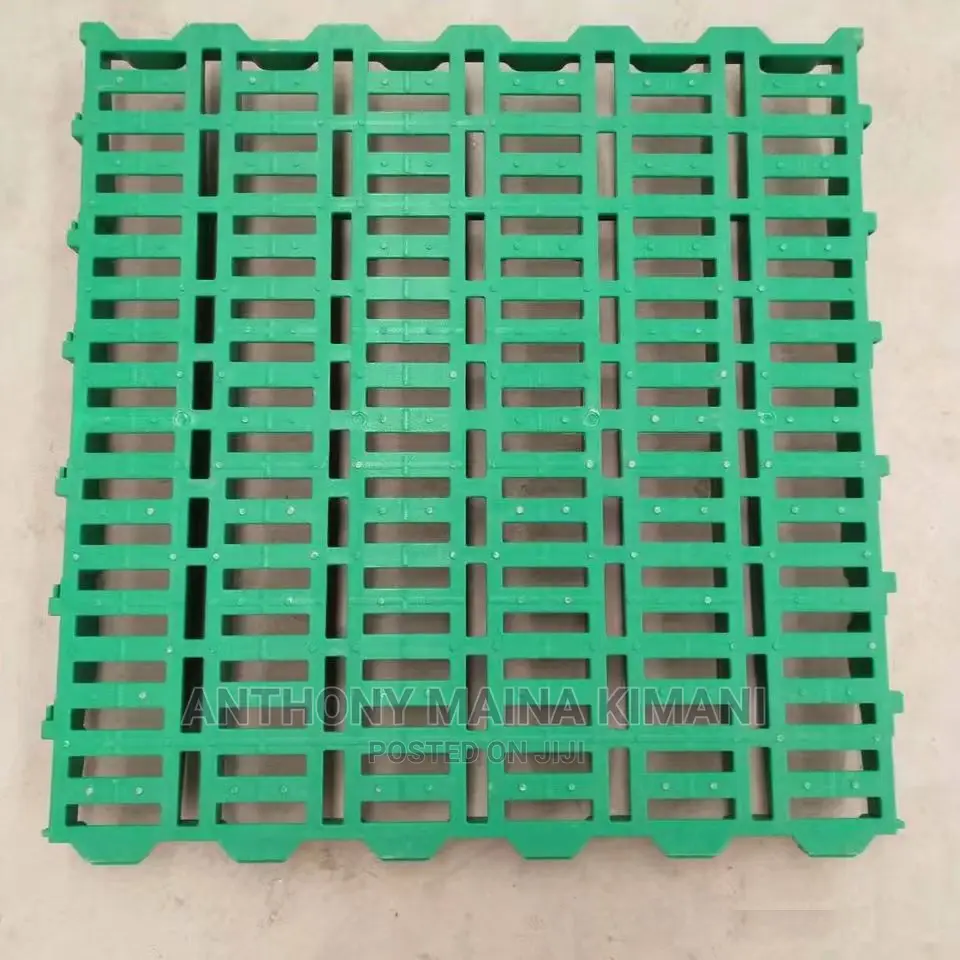 Plastic Slat Floor