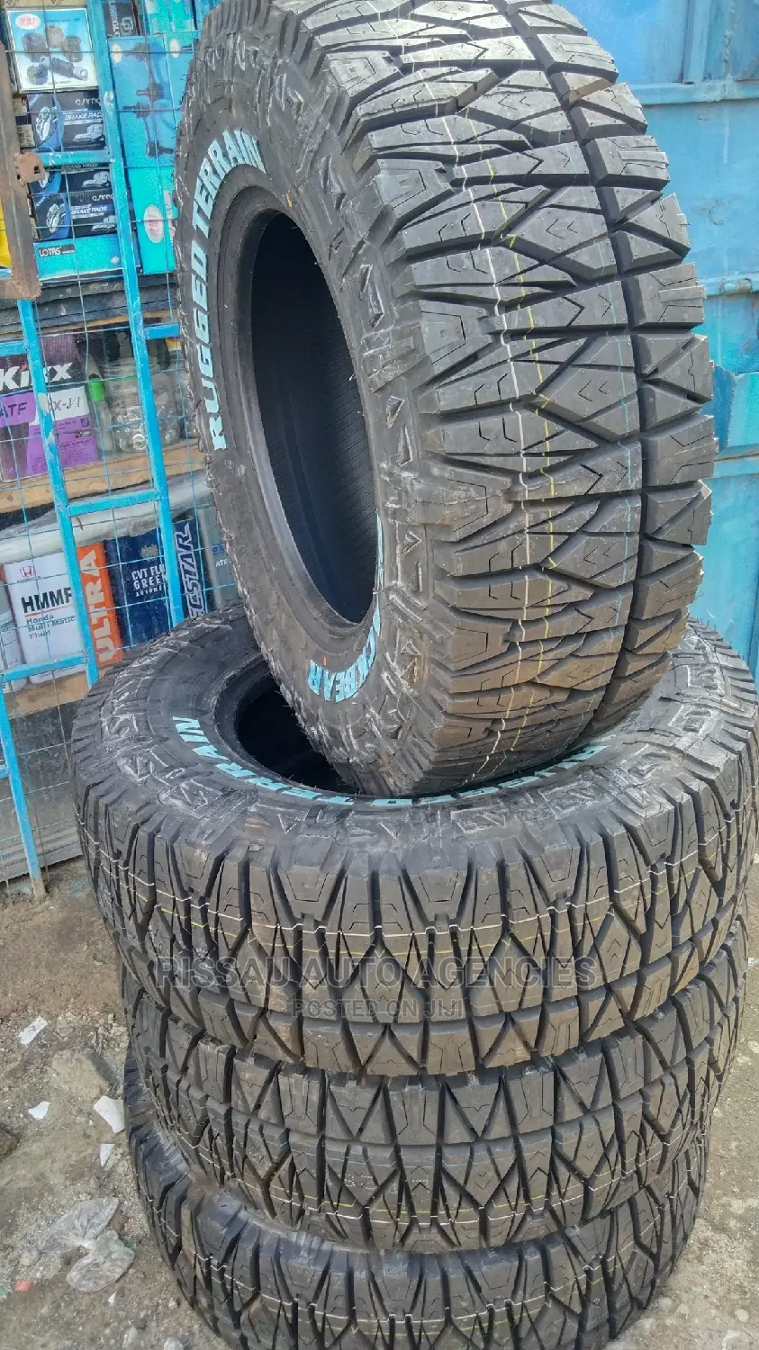 285/70 R 17 Black Bear Rugged Terrain.