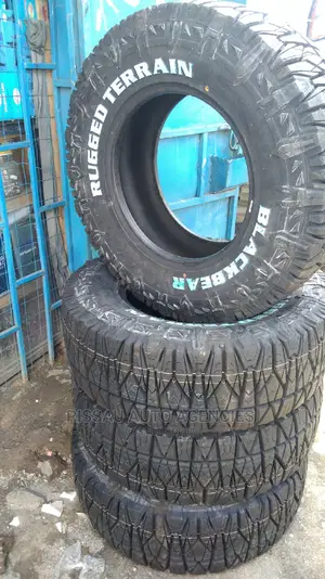 285/70 R 17 Black Bear Rugged Terrain.