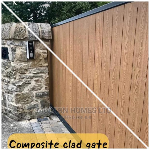 Composite Clad Gate - main view