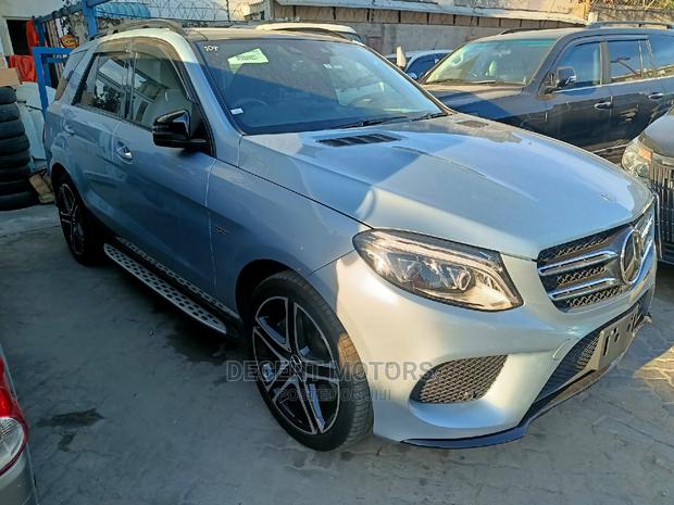 Mercedes-Benz GLE43 2017 Silver - thumbnail 3