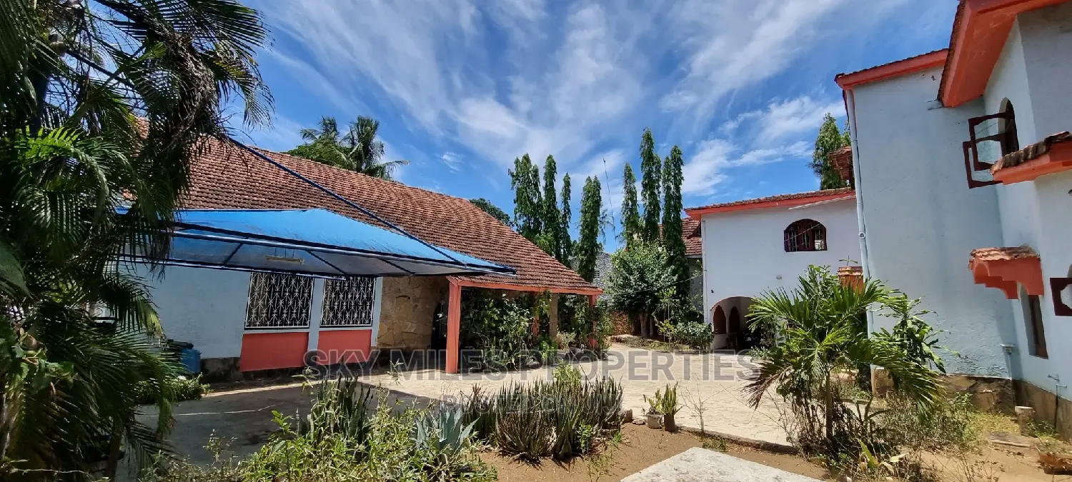 7bdrm Maisonette in Aloo Drive, Mtwapa for Sale