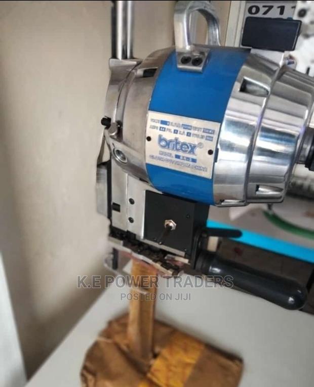 Auto-Sharpening Textile Cutting Machine - main view