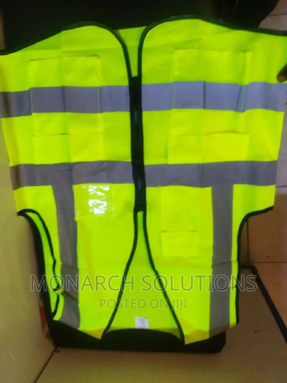 Plain Executive Reflector