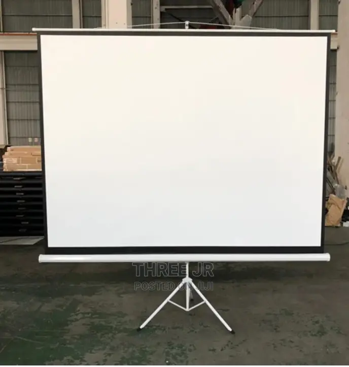 Adjustable Type Tripod Screen