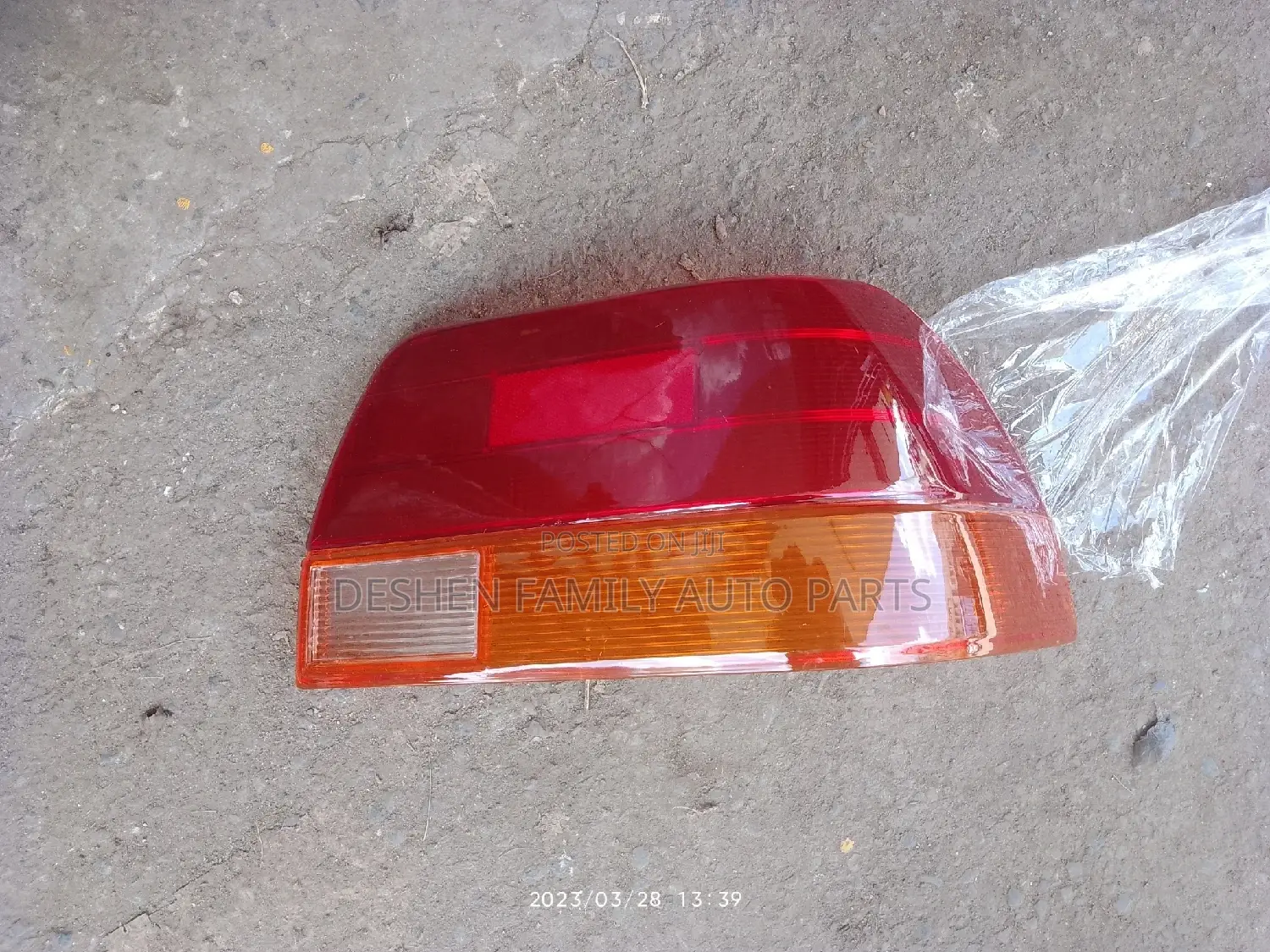 Toyota 110 Tail Lens